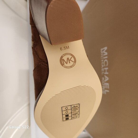 Michael Kors "Dover" Point toe Boots. NIB. Size 6.5 - Picture 4 of 11